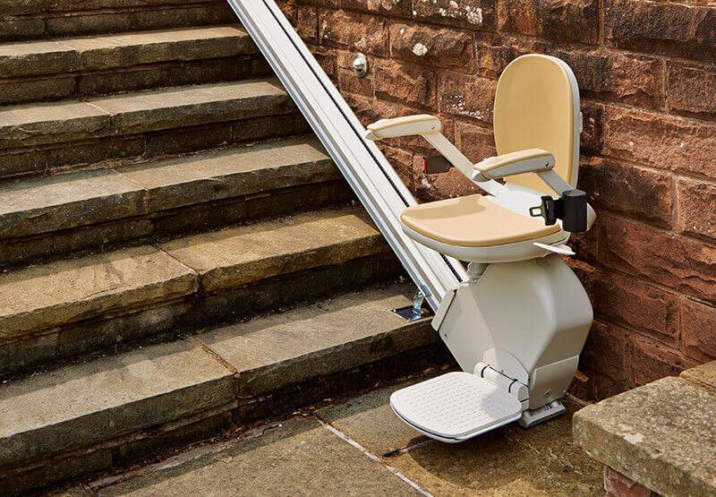 outdoor stairlift on outdoor stairs